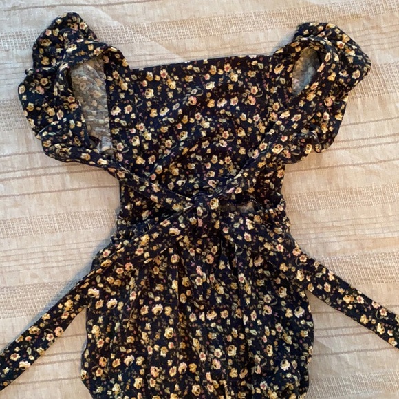 12 month romper. Navy with tan floral pattern. Adjustable straps. - Picture 3 of 5